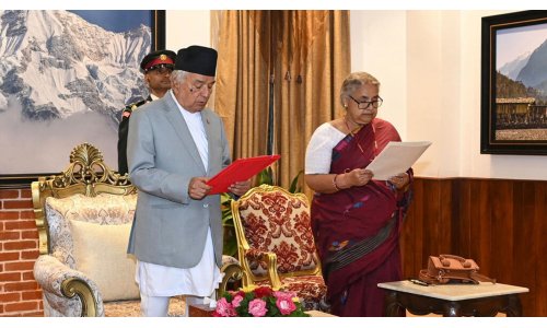 Nepal : Cựu chánh án được bổ nhiệm làm thủ tướng lâm thời